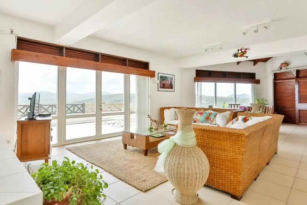 Hilltop 1-Bed Villa With Great Views Out To Sea - Villa Cadasse Villa Cap Estate